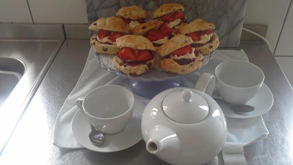 Leafy Lane Guesthouse Amlwch Экстерьер фото